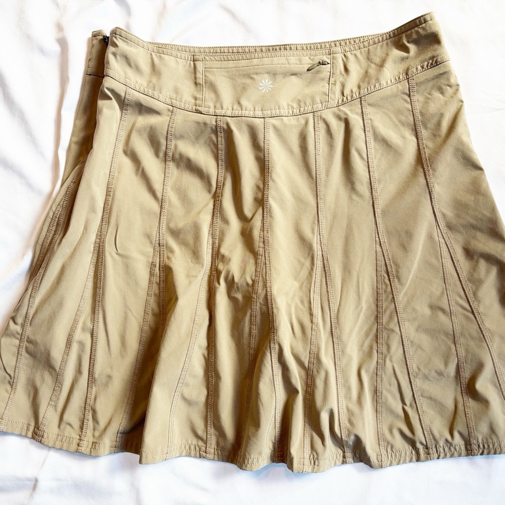 Athleta Whatever Women's Pleated Skort Skirt Size 10, Beige With Shorts